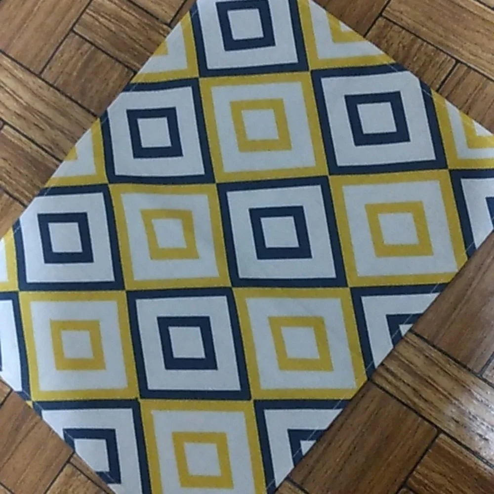 Set of 4 placemats & 4 napkins